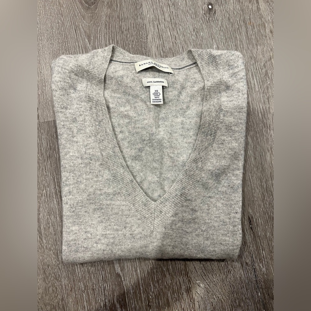 Banana Republic cashmere sweater womens XS